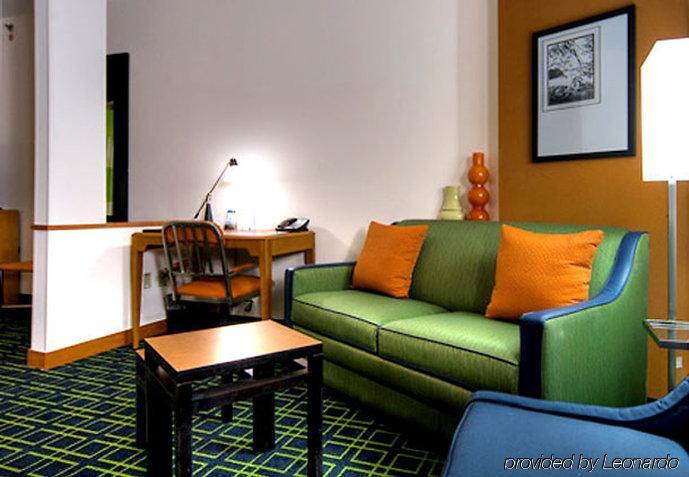 Fairfield Inn And Suites By Marriott Naples Exterior photo